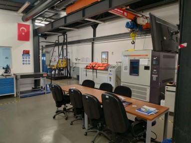  ITU Marine Equipment Test Center (METC). MIL-STD-810H Test Lab. MIL-STDs. RTCA-DO-160 Environmental Testing. Salt Spray testing.  Dr Cicek established a test lab called Marine Equipment Test Center (METC) in 2020 at Istanbul Technical University, Tuzla Campus, for testing of equipment per military and civilian standards, such as MIL-STD-810H or RTCA-DO-160. 